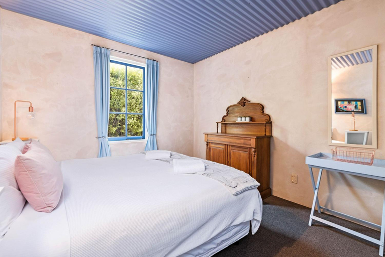Others 3, Sunny Lakeview Villa, Queenstown-Lakes