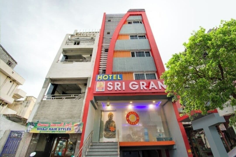 Exterior & Views 2, Hotel sri grand, Guntur