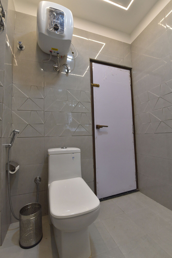 Bathroom 2, Hotel Priyaj, Jaipur