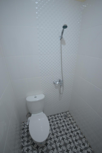 Bathroom 3, Ndliman House, Sleman
