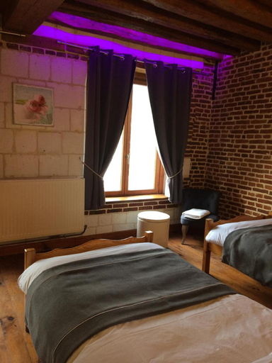 Bedroom 2, le chateau de PENIN, Pas-de-Calais