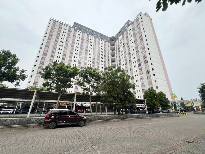 Exterior, Strategic 2Br Apartment Near Its Campus At Dian Regency, Surabaya