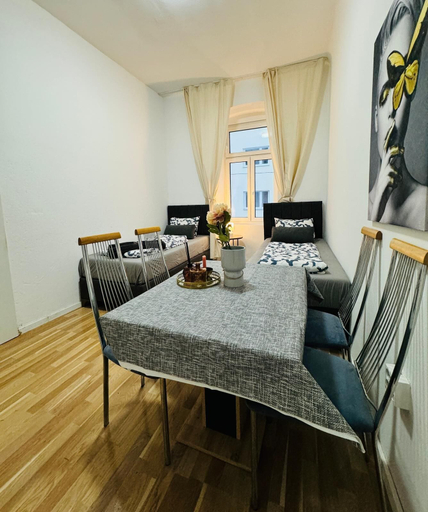Room 2, Comfortable 2BR Retreat Near Stadthalle, Wien