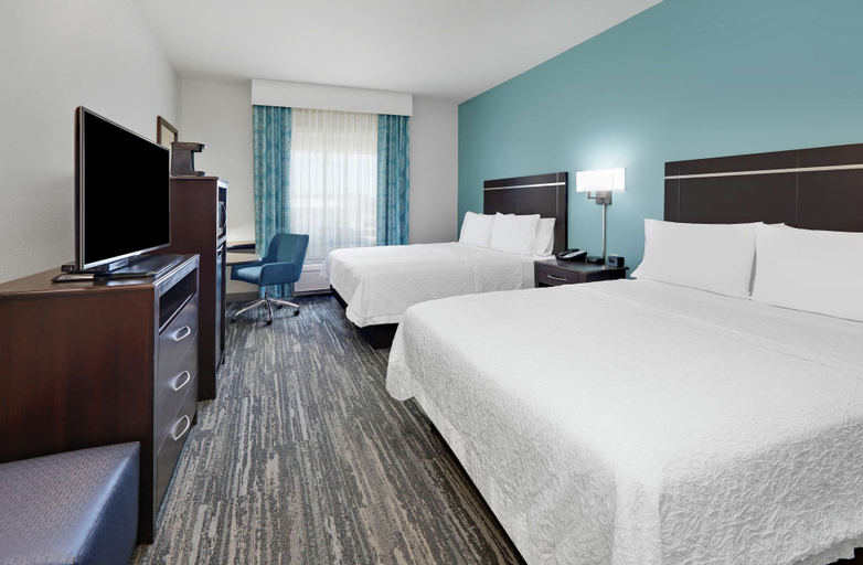 Bedroom 3, Hampton Inn & Suites Childress, Childress