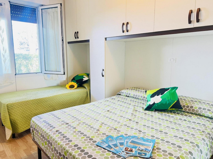Bedroom, Bright apartment with terrace and shared swimming pool - Beahost, Venezia