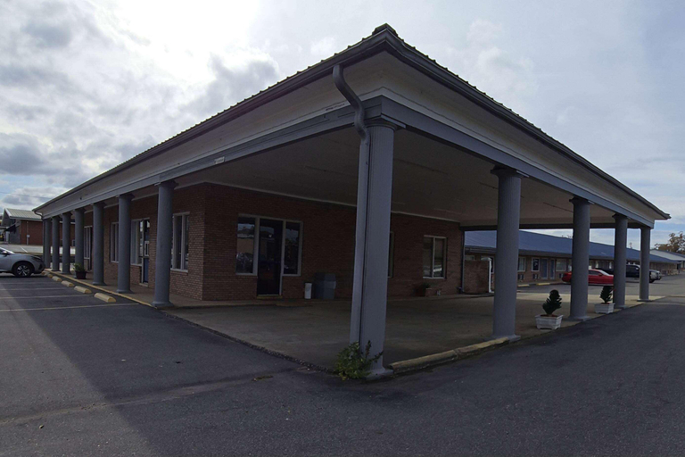 Exterior & Views 2, Travelodge by Wyndham Thomasville AL, Clarke