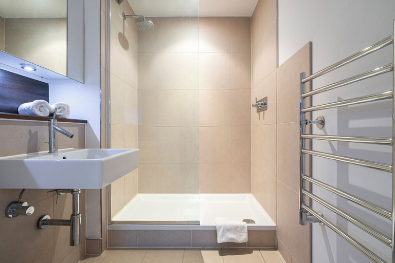 Bathroom 3, Panoramic Views by Underthedoormat, London