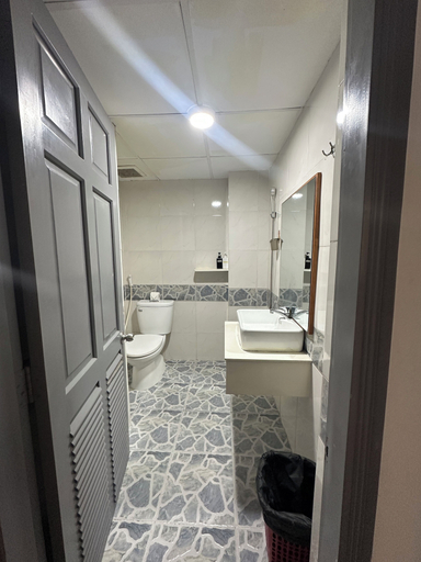 Bathroom 4, Sunny Apartment Ho Chi Minh, Bình Chánh