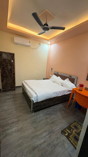 Room 3, Hotel Jyoti Palace, Jalaun