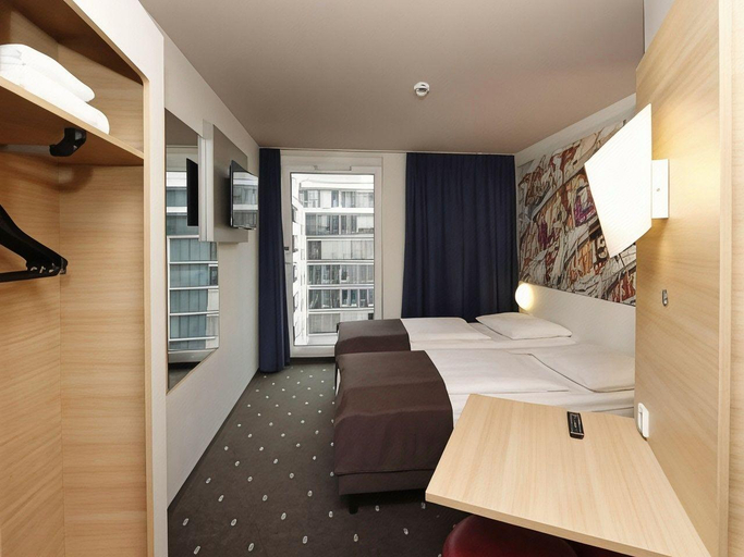 Bedroom 3, B&B Hotel Berlin Alexanderplatz, Berlin