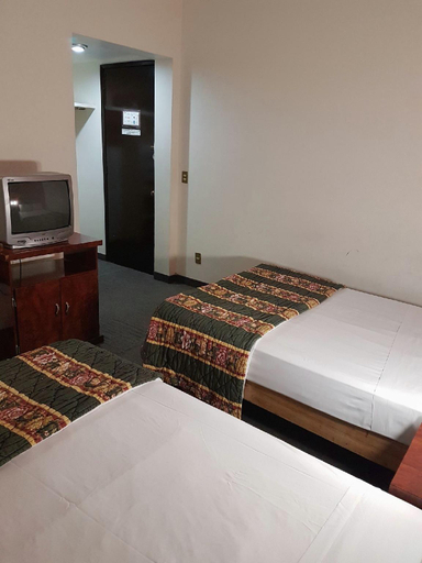 Bedroom 2, Hotel Las Pergolas, Guadalajara