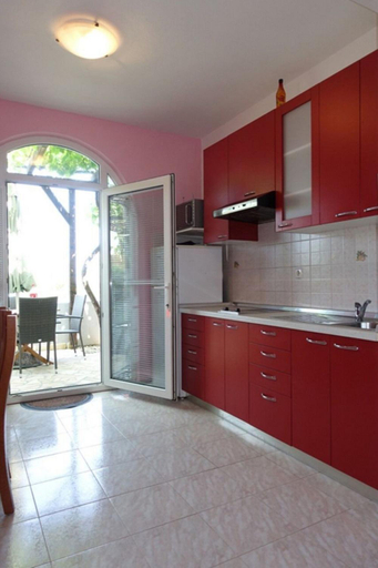 Others 4, Apartments Ivo, Nin