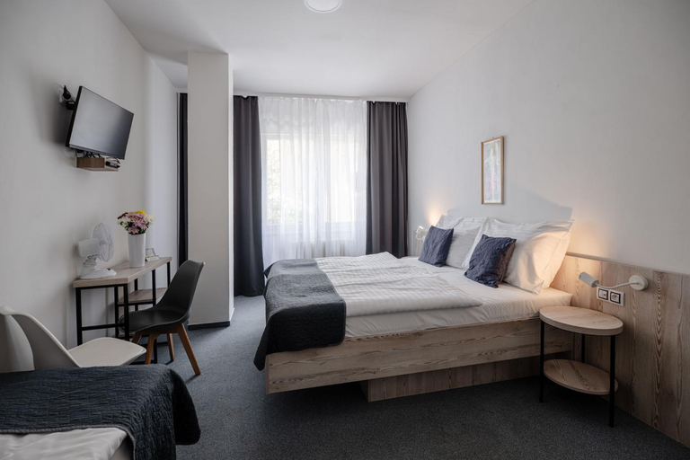 Bedroom 2, Hotel Metropol CB, České Budějovice