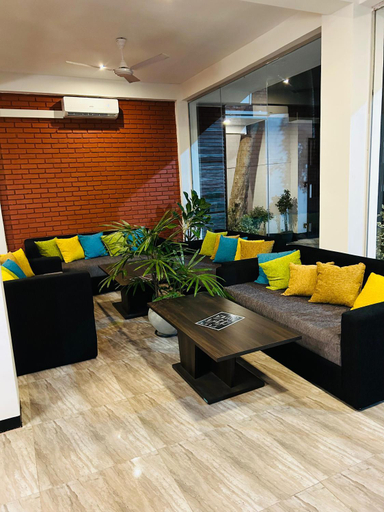 Public Area 2, Unic Residence And Transit Hotel, Katana