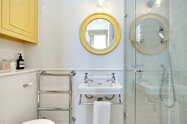 Bathroom 4, Charming 2 Bedroom 2 Bathroom, Notting Hill, London