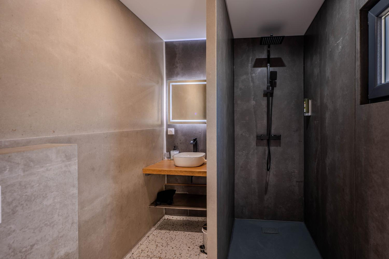 Bathroom 5, Hôtel Casa Matteu, Corse-du-Sud