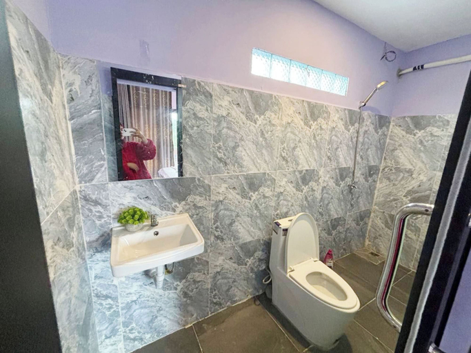 Bathroom 3, Top View Koh Rong, Sihanoukville