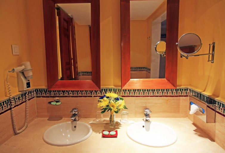 Bathroom 2, Rose Aqua Parc Hotel, Marrakech