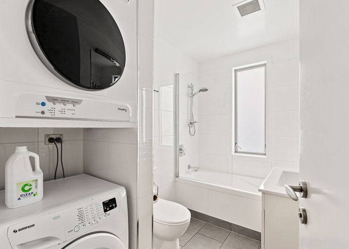 Bathroom, 209 Paihia Waterfront Suites, Far North