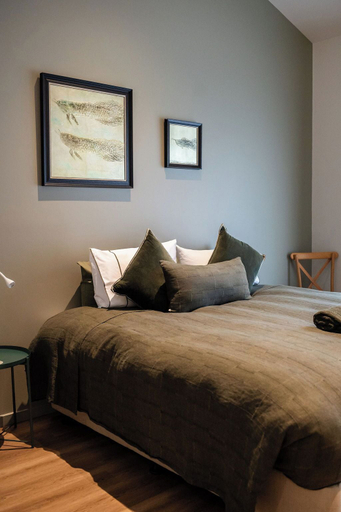 Room 4, Redwood Park Wollombi, Cessnock