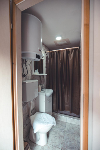 Bathroom, Konak Dobri Potok, Krupanj