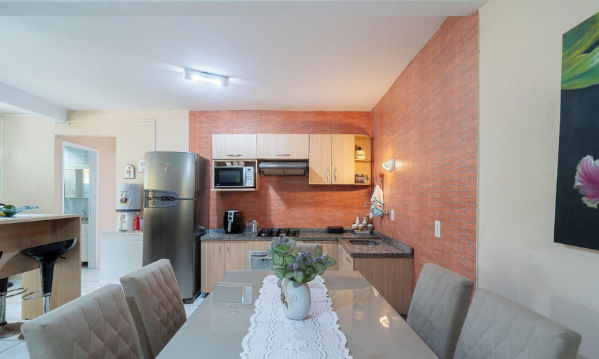 Private kitchen 4, Apt w/ 2 Bedrooms and Barbecue Grill Fdc0005, Florianopolis