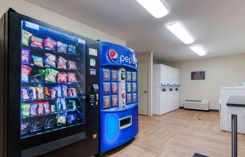 Food & Drinks, Extended Stay America - Charlotte - University Pla, Mecklenburg