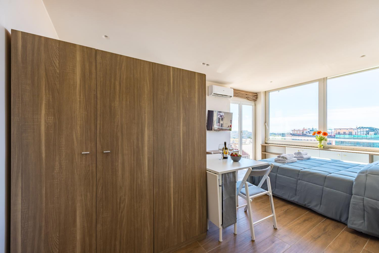 Others 3, Chiave di Fuga by NapoliApartments, Napoli