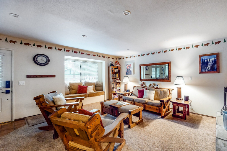 Living area 2, Rosie's Hideaway #331, San Bernardino