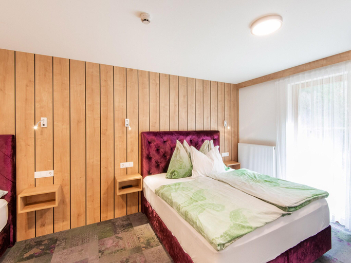 Bedroom 2, Apartment in Wald near Zillertal Ski Slopes, Zell am See