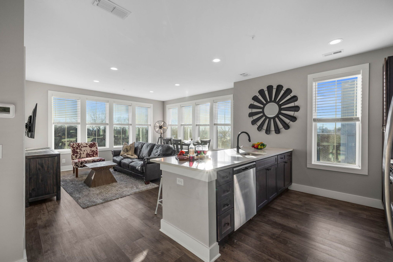 Interior 3, Pulse - Minutes to Broadway - Sleeps 6, Davidson