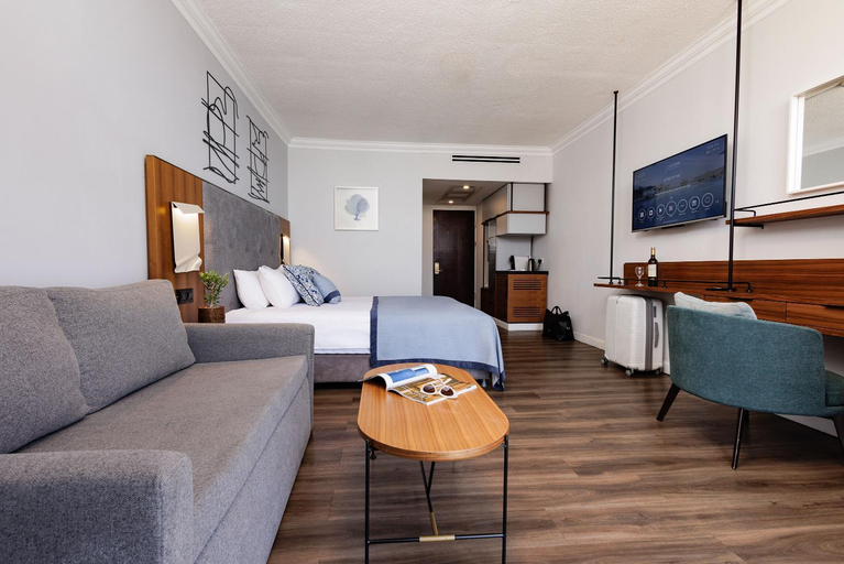Bedroom 2, Caesar Premier Tiberias