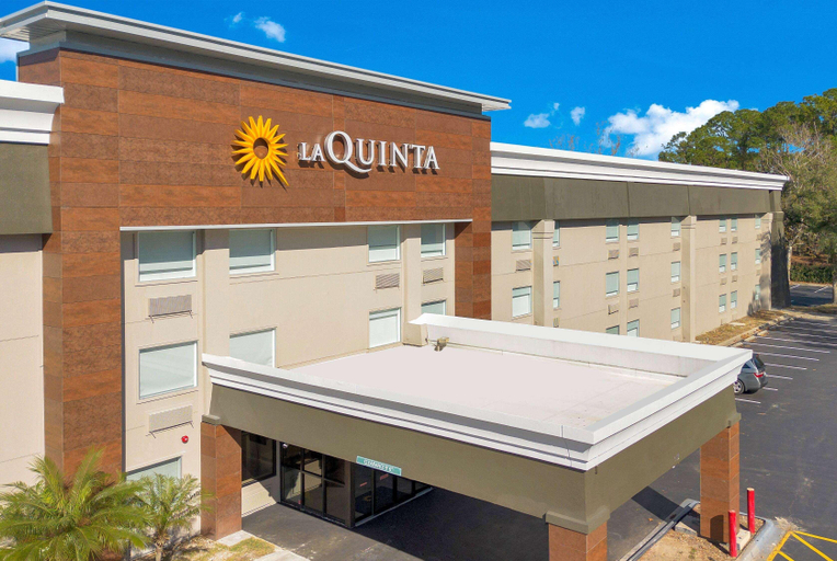 Exterior & Views 2, La Quinta Inn & Suites Jacksonville Mandarin, Duval