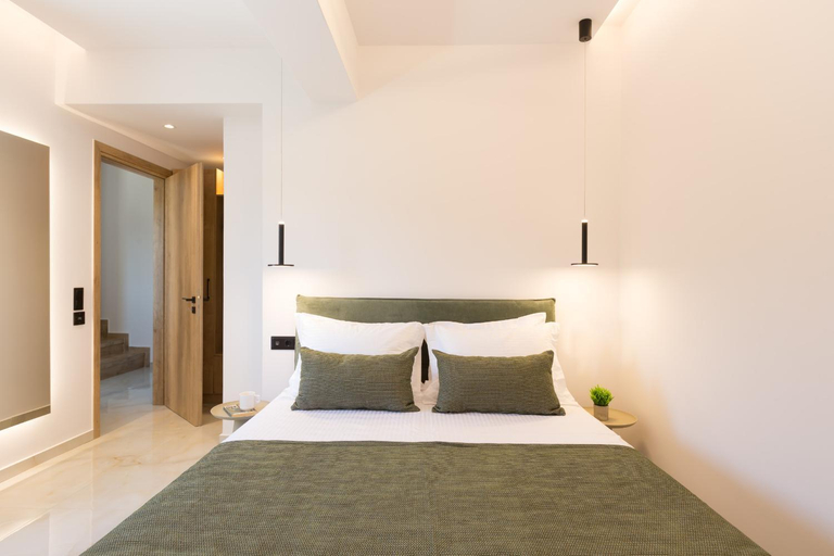 3, Villa Santa Irini 1 - With Heated Pool, Crete