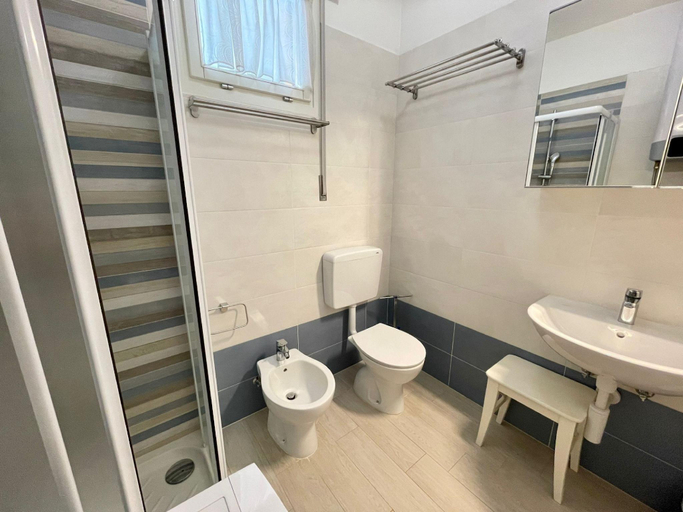 Bathroom 3, Ideal Apartment Near The Beach, Venezia