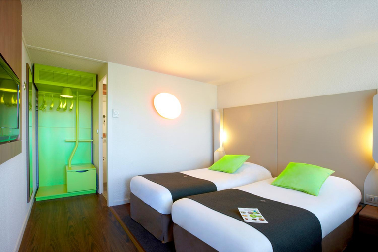 Bedroom 3, Campanile Orleans Nord Saran Hotel, Loiret