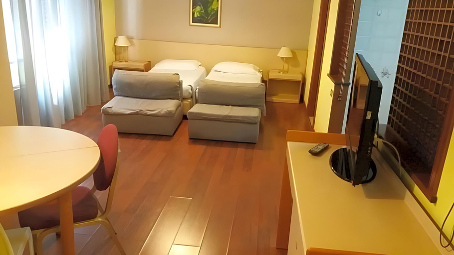 Bedroom 3, Albergo Mediterraneo, Palermo