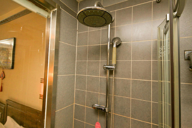 Bathroom 3, James Joyce Coffetel Xian Dayanta Metro Station Branch, Xi'an
