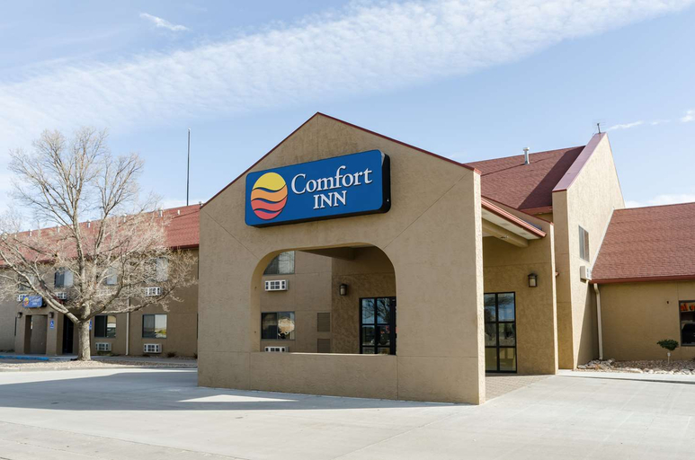 Exterior & Views 2, Quality Inn & Suites Colby, Thomas