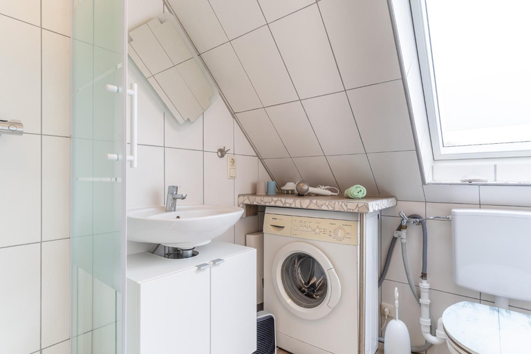 Bathroom 3, Ferienwohnung Kustenluft in Tating, Nordfriesland