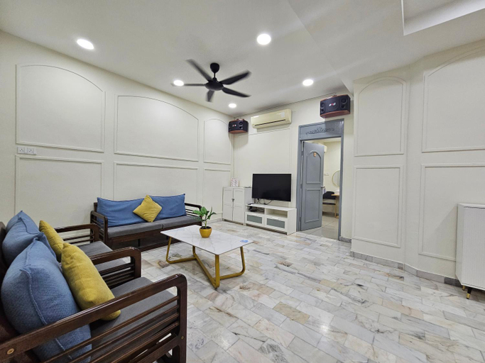 Others 4, WARNI 45 Whole Or Room, Muar