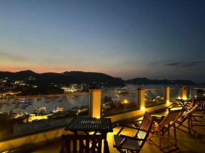 Others 5, Domus Ɫ Ponza, Latina