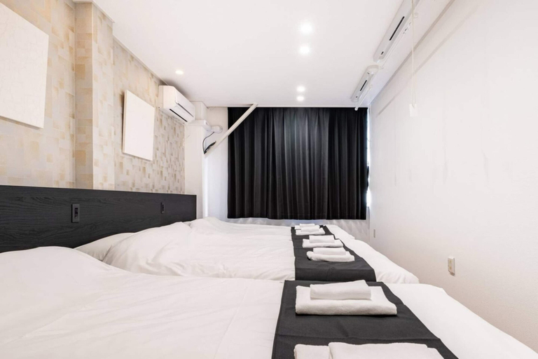 Bedroom 3, Ikemune Bldg, Osaka