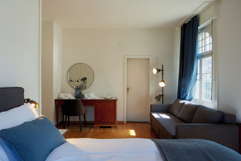 Bedroom 2, Schiff am See, Lac