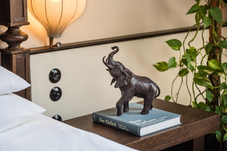 Bedroom 2, Lindner Park-Hotel Hagenbeck, Hamburg