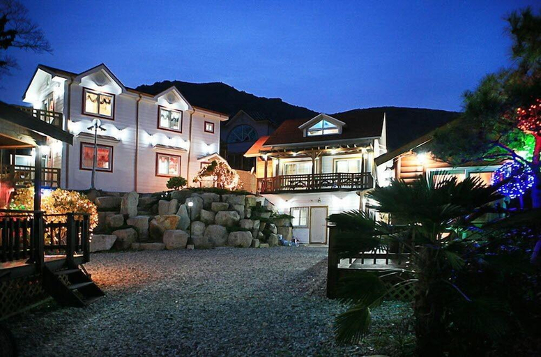 2, Ggumaebon Pension, Geoje
