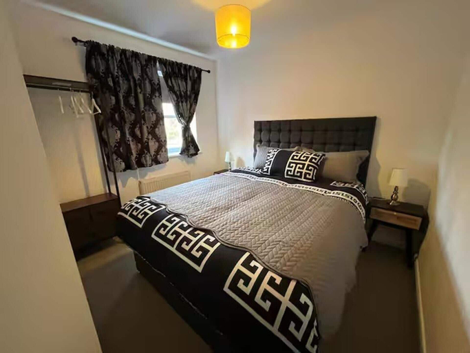 Room 5, Central 2-Bed Apartment - Sleeps 5 & Free Parking, Derby