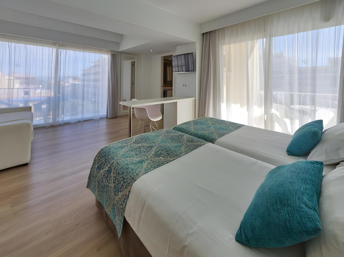 Bedroom 3, BQ Apolo Hotel, Baleares