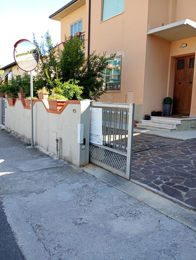 Others 3, Via Vai, Pisa