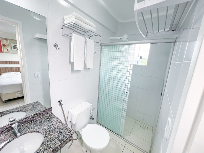 Bathroom 3, DiRoma Lacqua V - Direto com o Grupo DiRoma - acesso ao Acqua Park com café da manhã, Caldas Novas